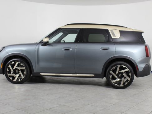 New 2026 MINI Cooper Countryman S w/ Comfort Package Max image 2