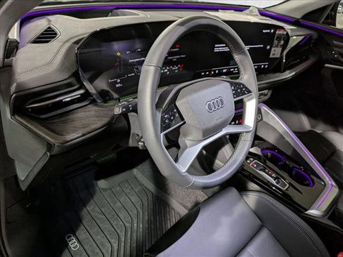 New 2025 Audi Q5 Premium Plus image 3