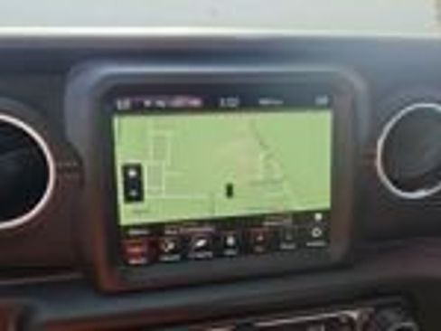 Used 2022 Jeep Wrangler Unlimited Sahara AWD/4WD image 34