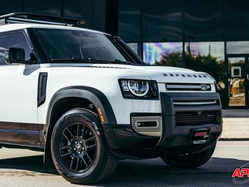 Used 2022 Land Rover Defender 90 X-Dynamic S image 39