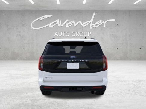 New 2026 Ford Expedition Active image 5