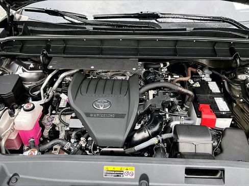 Used 2023 Toyota Highlander XSE FWD image 32