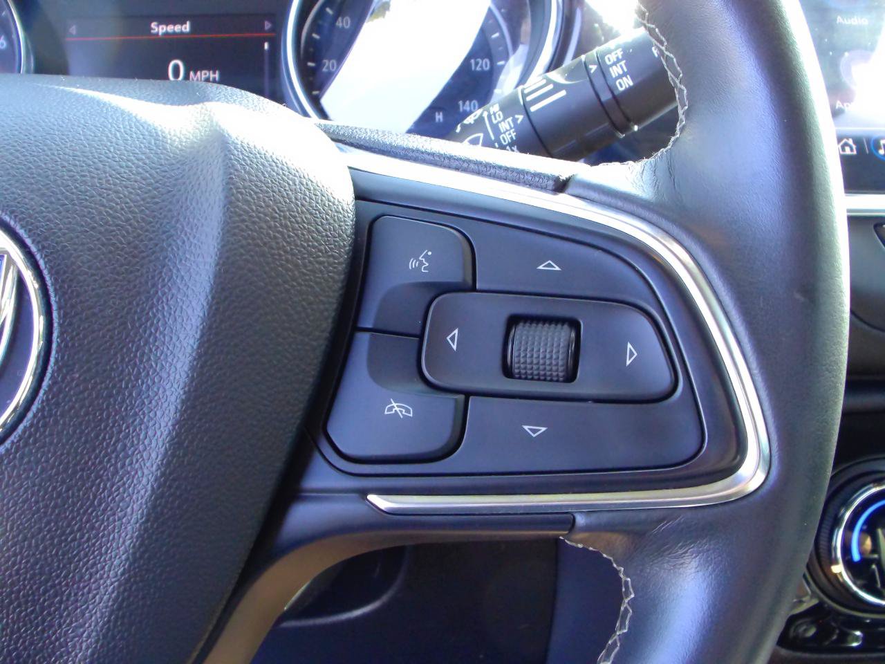 Used 2022 Buick Encore GX Preferred w/ Cold Weather Comfort Package FWD image 18
