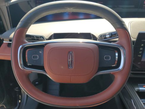 Certified 2024 Lincoln Nautilus Black Label w/ Jet Appearance Package (87T) AWD/4WD image 14