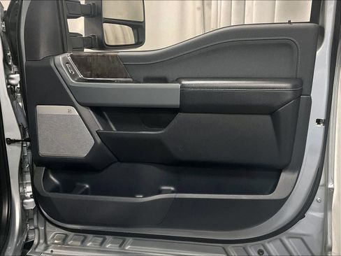 Used 2022 Ford F150 Lariat w/ Equipment Group 502A High image 24