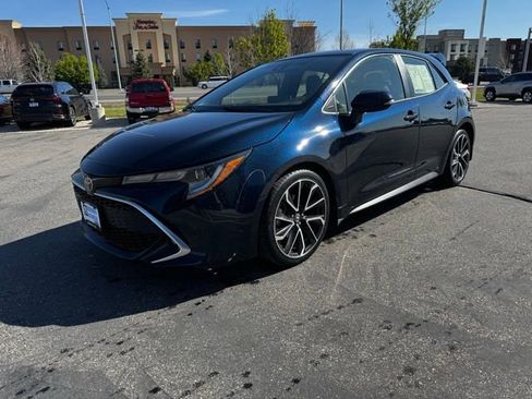 Used 2022 Toyota Corolla XSE FWD image 2