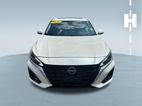 Used 2023 Nissan Altima 2.5 SL AWD/4WD image 2