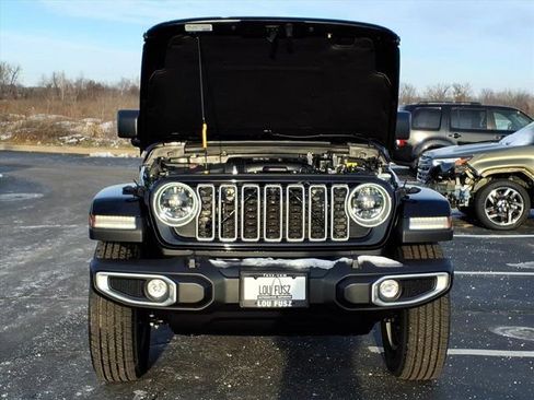 New 2026 Jeep Wrangler Unlimited Sahara w/ Safety Group AWD/4WD image 20