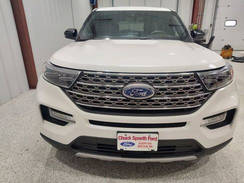 Used 2022 Ford Explorer King Ranch w/ Premium Technology Package AWD/4WD image 2