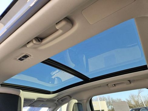 New 2026 Lincoln Nautilus Reserve image 19