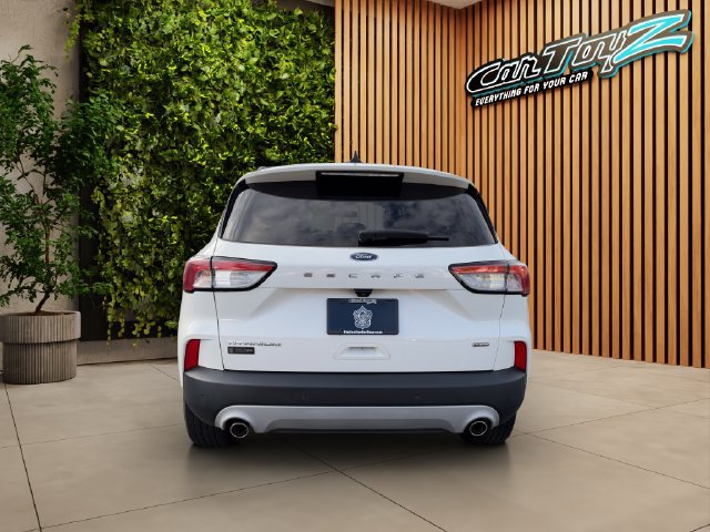 Used 2021 Ford Escape Titanium FWD image 8