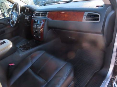 Used 2010 Chevrolet Silverado 3500 LTZ w/ LTZ Plus Package image 34