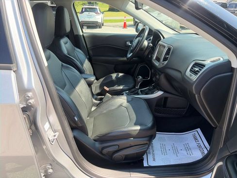 Used 2019 Jeep Compass High Altitude AWD/4WD image 40