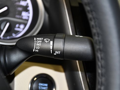 Used 2024 Toyota Camry XLE FWD image 23