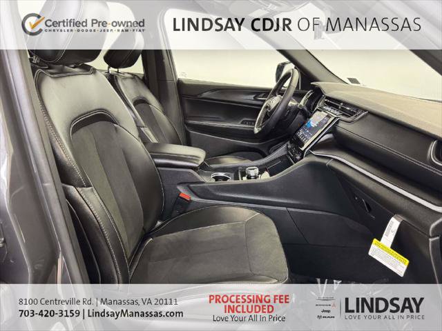 Certified 2025 Jeep Grand Cherokee L Altitude AWD/4WD image 15
