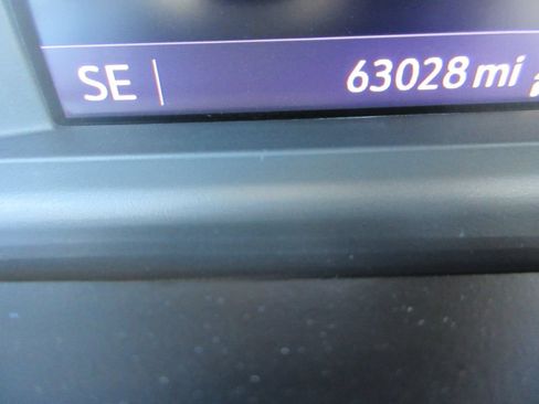 Certified 2021 Chevrolet Silverado 1500 LTZ AWD/4WD image 38