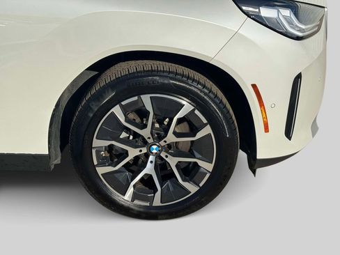 Certified 2025 BMW X3 xDrive30i w/ Premium Package image 8