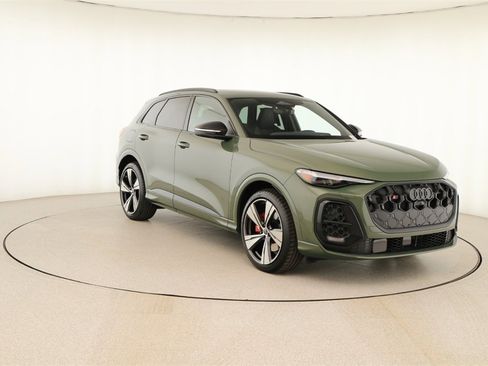 New 2025 Audi SQ5 Prestige image 10