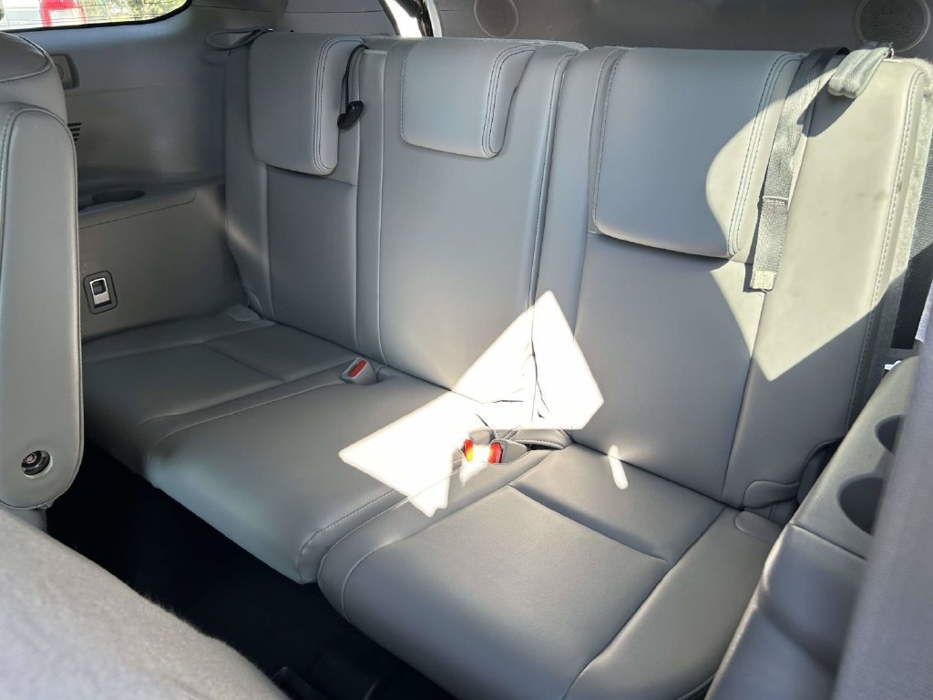 Used 2015 Toyota Highlander Limited FWD image 10