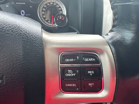 Used 2017 RAM 1500 Laramie w/ Convenience Group AWD/4WD image 16