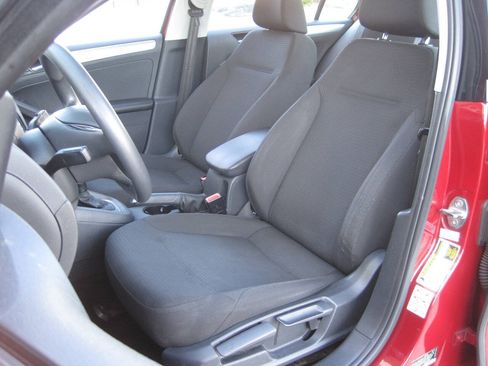 Used 2016 Volkswagen Jetta SE FWD image 21