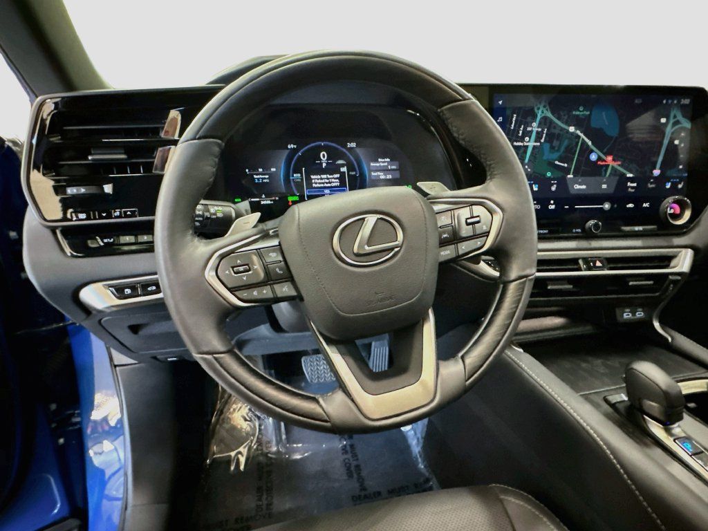 Used 2025 Lexus RX 350h AWD/4WD image 11