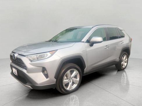 Used 2019 Toyota RAV4 Limited w/ Limited Grade Weather Package AWD/4WD image 3