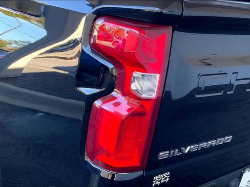 Used 2019 Chevrolet Silverado 1500 High Country w/ High Country Premium Package image 54