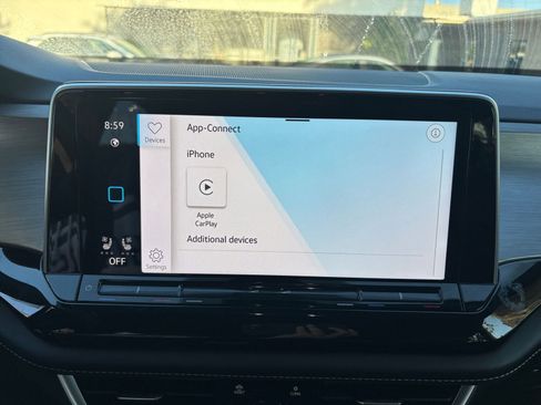 Used 2025 Volkswagen Atlas Cross Sport SE image 20