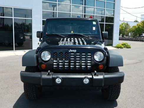 Used 2012 Jeep Wrangler Unlimited Sport AWD/4WD image 2