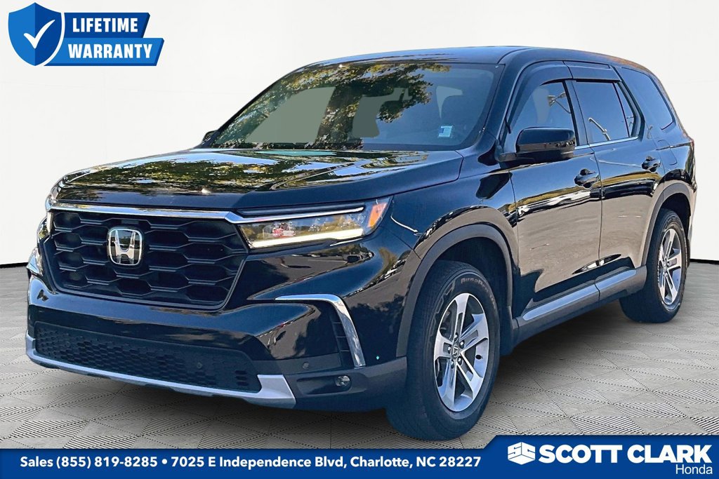 Used 2025 Honda Pilot EX-L image 3
