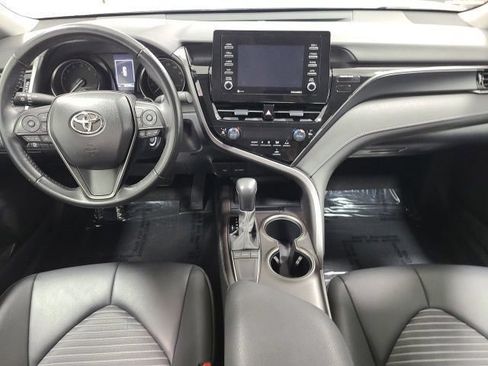 Used 2024 Toyota Camry SE FWD image 2