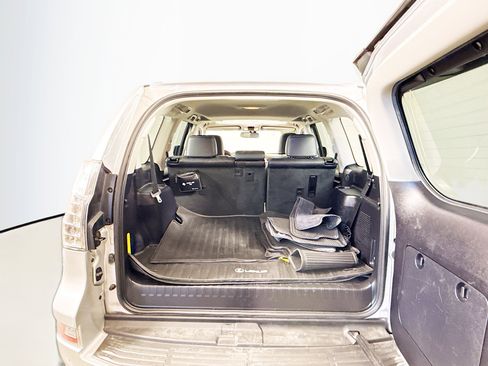 Used 2017 Lexus GX 460 460 image 25