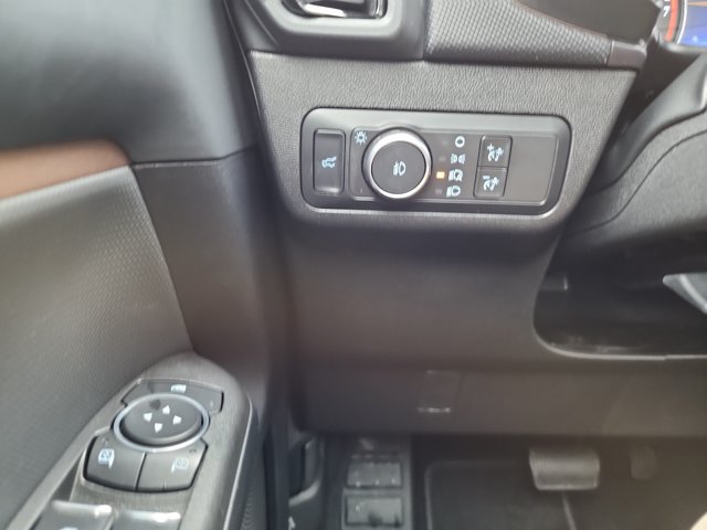 Used 2021 Ford Bronco Sport Outer Banks w/ Outer Banks Package AWD/4WD image 19