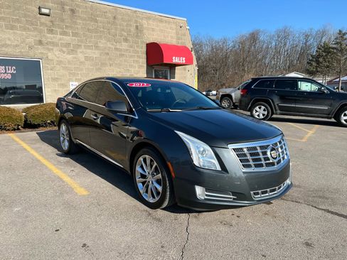 Used 2013 Cadillac XTS Luxury image 3