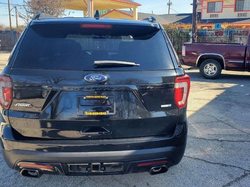 Used 2017 Ford Explorer Sport image 4