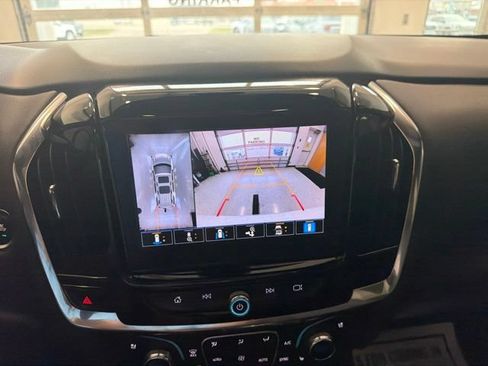 Used 2023 Chevrolet Traverse High Country AWD/4WD image 4