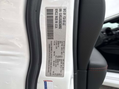 Certified 2025 Dodge Durango GT image 35