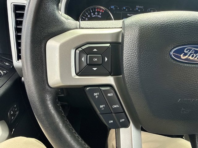 Used 2020 Ford F350 Lariat w/ Lariat Value Package AWD/4WD image 33