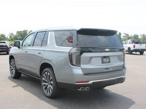 New 2026 Chevrolet Tahoe High Country AWD/4WD image 7