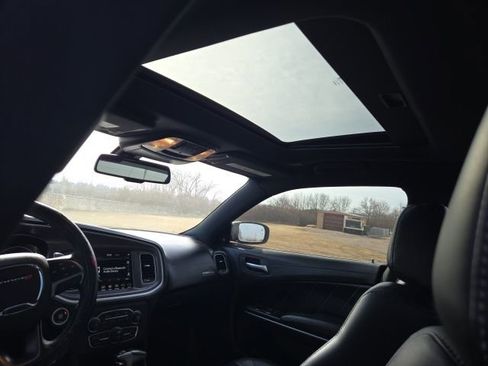 Used 2019 Dodge Charger SXT w/ Plus Group image 7