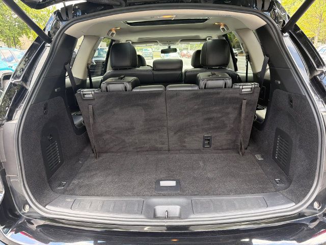 Used 2019 Nissan Pathfinder Platinum AWD/4WD image 19