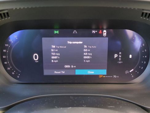 New 2026 Volvo XC60 B5 Plus w/ Protection Package Premier image 26