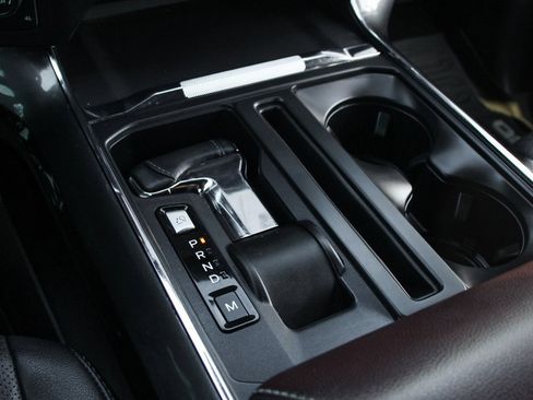 Used 2021 Ford F150 Lariat w/ Equipment Group 502A High image 33