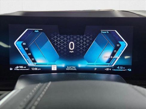 Used 2026 BMW X5 xDrive50e w/ Premium Package image 10