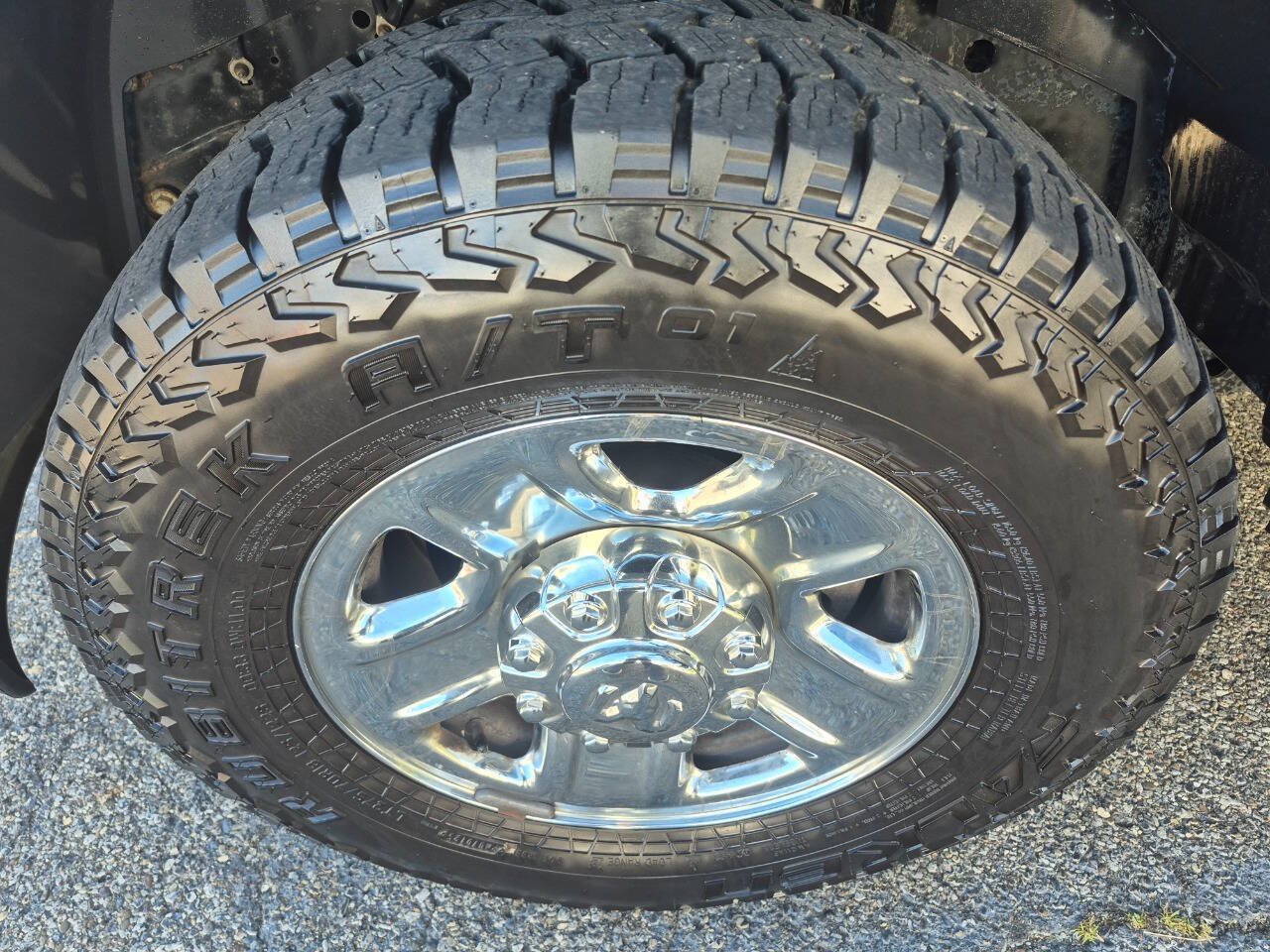 Used 2024 RAM 2500 Tradesman w/ Chrome Appearance Group AWD/4WD image 32