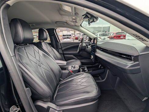 Certified 2024 Ford Mustang Mach-E Select w/ Comfort Package Lite image 11