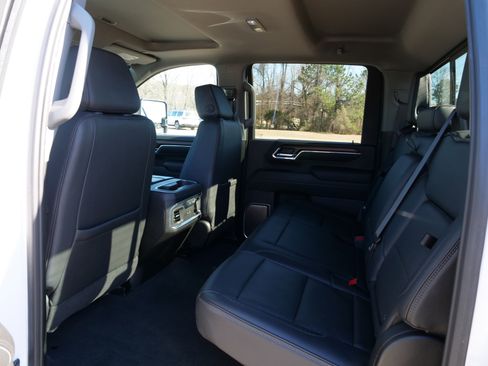 Certified 2024 GMC Sierra 2500 Denali w/ Denali Reserve Package image 15