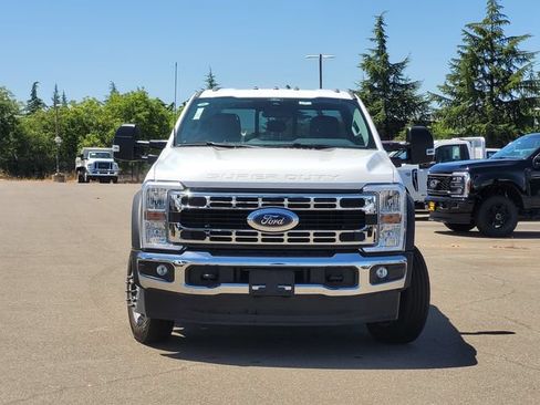New 2026 Ford F550 4x4 SuperCab Super Duty image 3