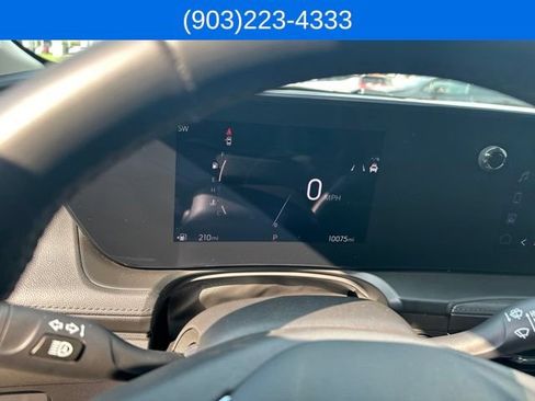 Used 2025 Buick Encore GX Sport Touring FWD image 23